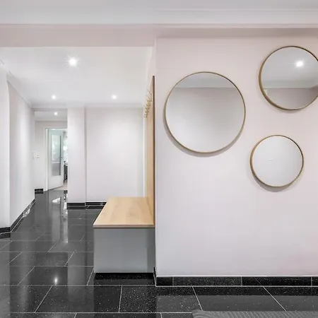 Exklusives Parkside In Der Innenstadt Am Park Apartment